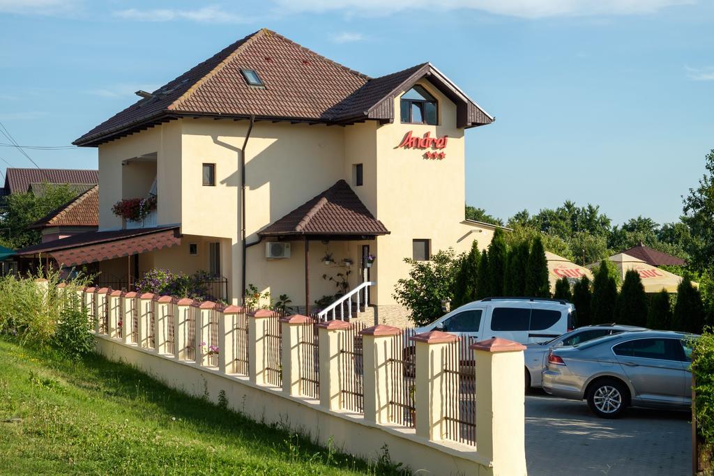 Pensiunea Andrei Rm Valcea Ramnicu Valcea Exterior photo